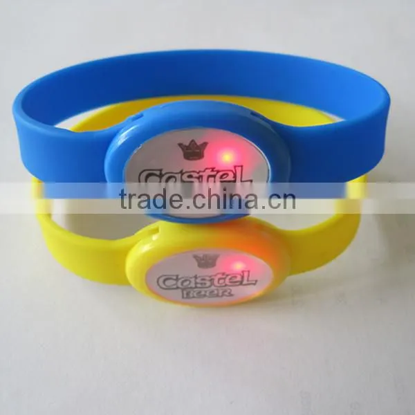 Wholesale customized LED silicone bracelet fashion and funny ,OEM welcome