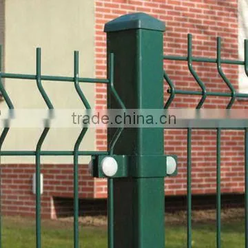 Single Extension Arm Chain Link Fence