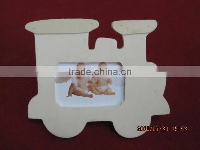 cheap hand shaped wooden photo frame,wooden picture frame