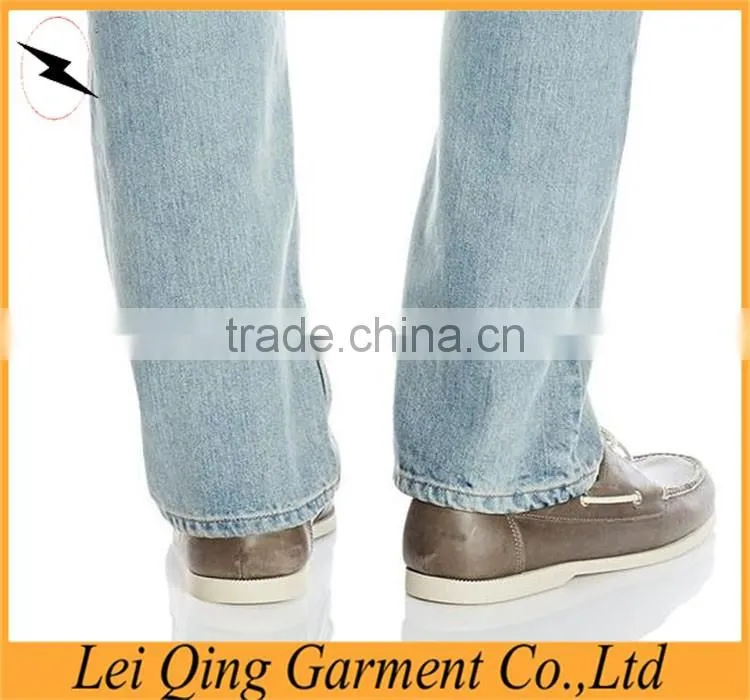 Fashion solid color washed blue jeans denim of young mens