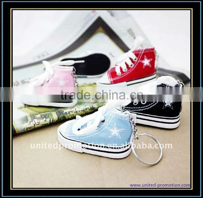 gift shoe keychain sneaker