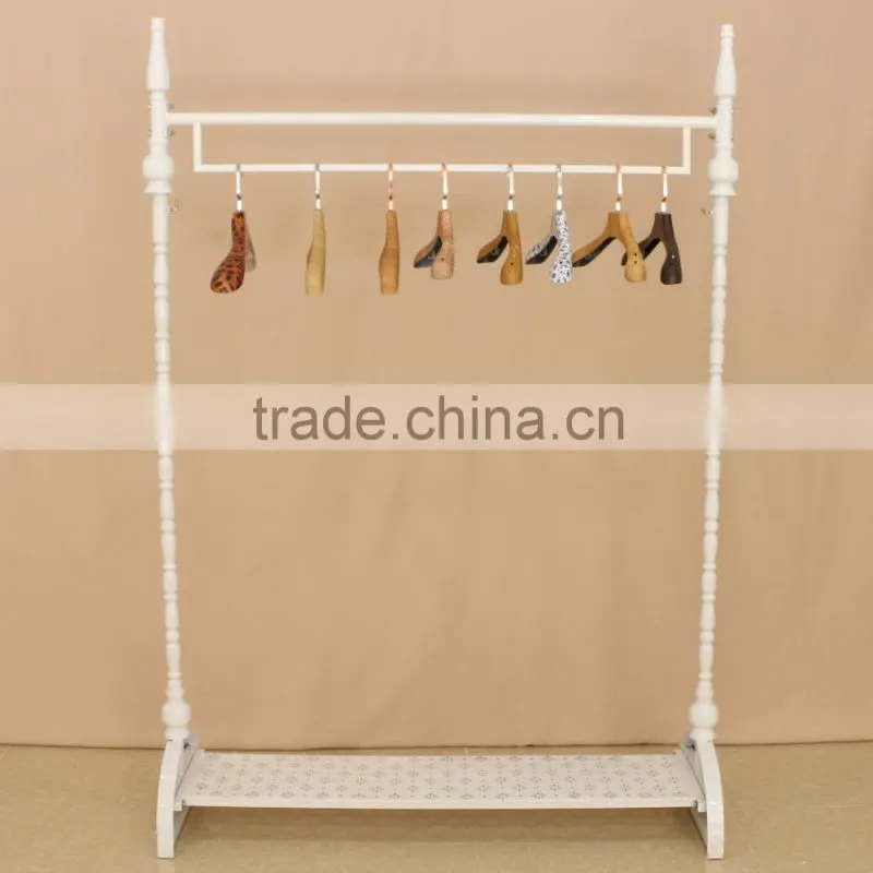 Factory provide directly hot sale metal clothes hanging rack for display