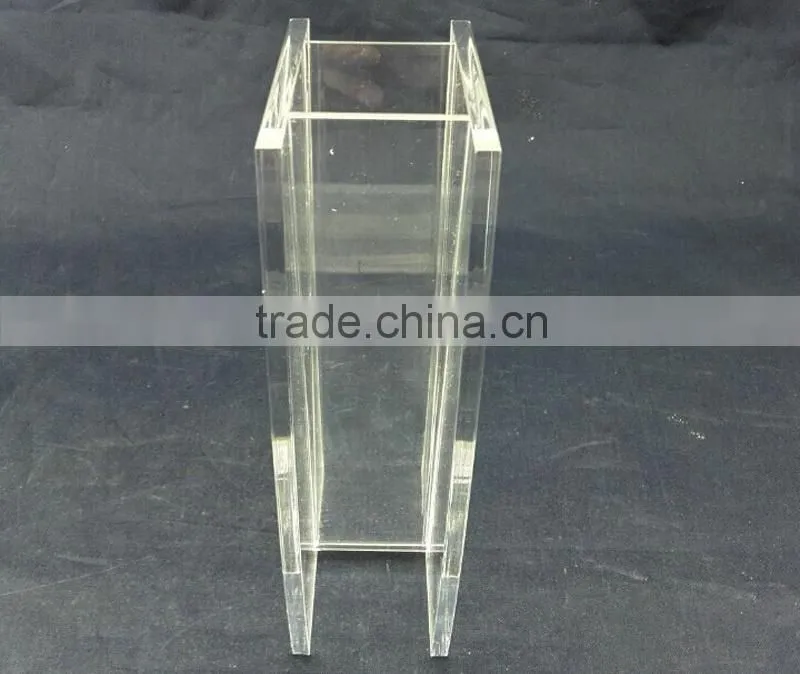 tall plexiglass flower vase for promotional tabletop/desktop/countertop souvenir gift
