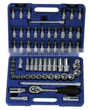 61pcs 3/8" Dr. Ratchet Handle Socket Wrench Set