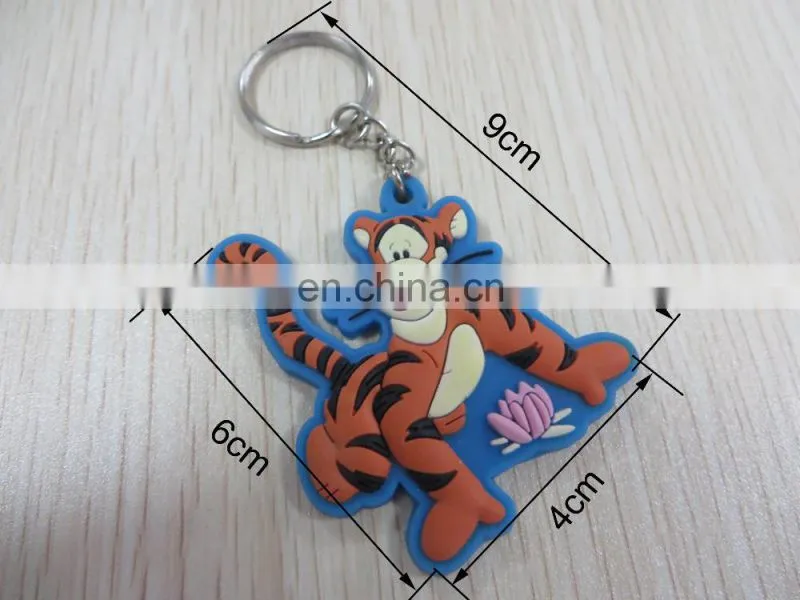 2016 new custom design silicone keychain with one side embossed logo