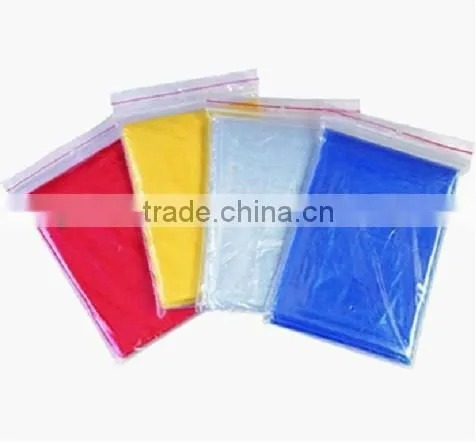 Outdoor waterproof pe raincoat