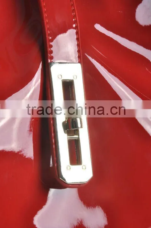 New arrival! Red Patent leather twistlock tote fashion ladies handbags