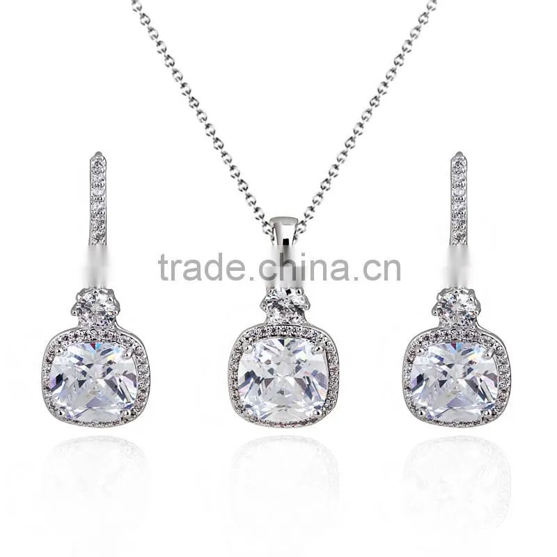 White Color Fashion Necklace With Earring Set For Wedding Zircon Jewelry Set