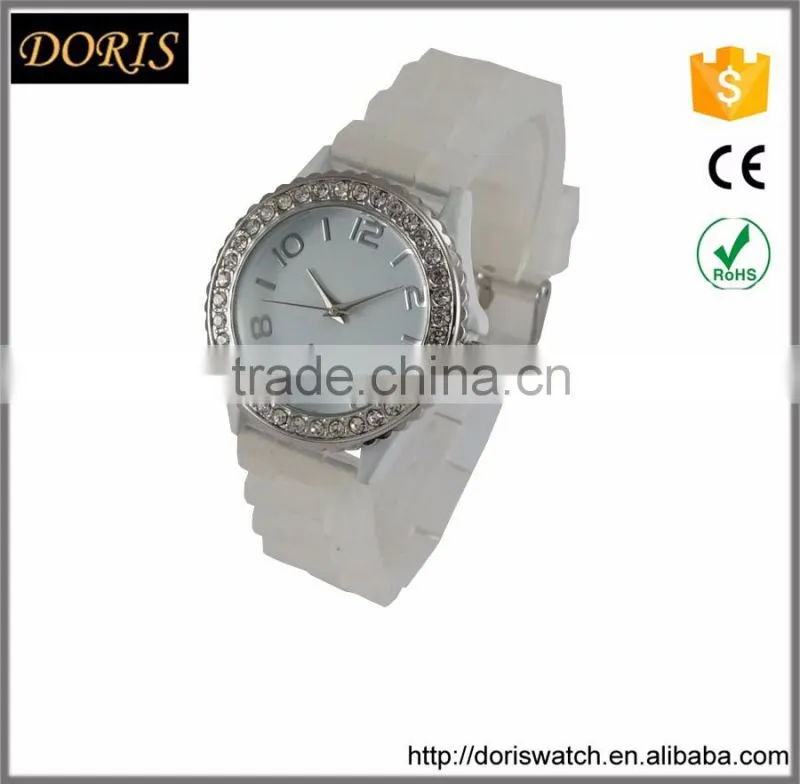 Wholesale charm man's wrist watches alloy material case silicone band