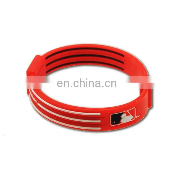 Embossed silicone wristabnd bracelet with color supplier