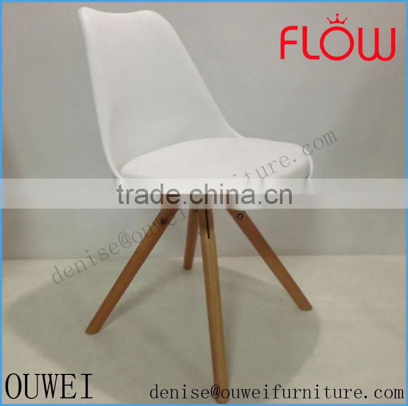 Comfortable plastic ralf chair with cushion