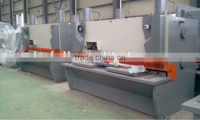 QC11K hydraulic CNC guillotine shearing machine