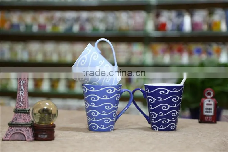 Cheap glow ceramic glaze coffee mugs with spoon