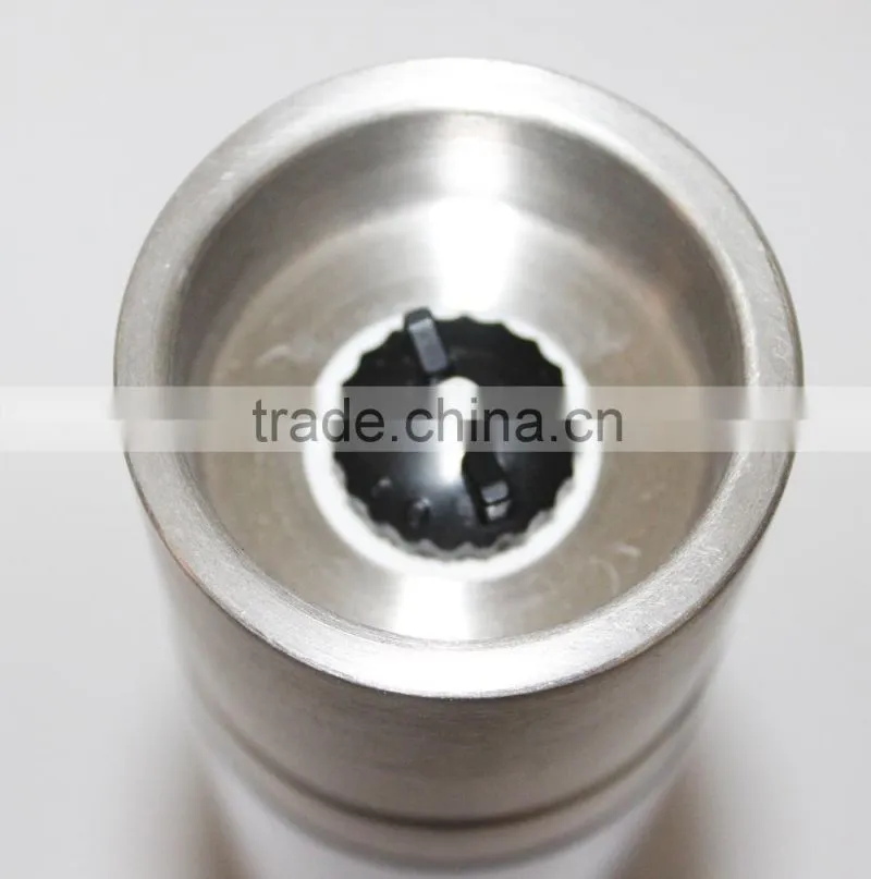 Stainless Steel Black pepper mill Salt and pepper mill spice grinding mill salt and pepper grinder