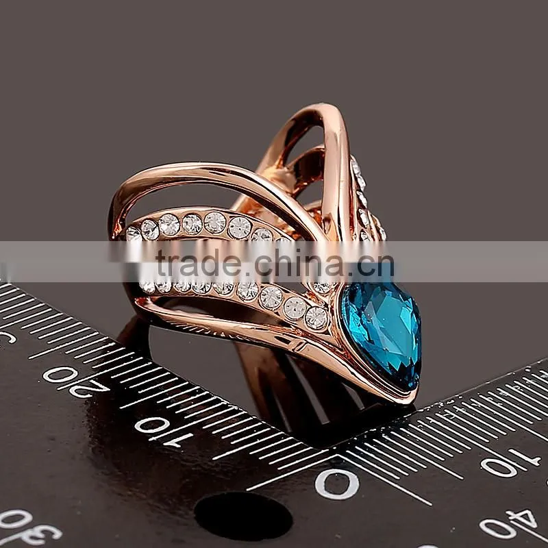 Alloy crystal fashion design custom made cheap wedding ring