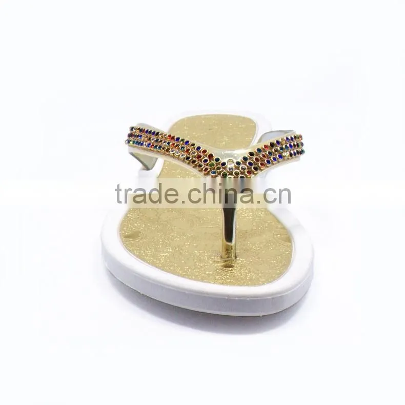 Wholesale cheap slippers Fashion Beach Slippers With Golden Chain