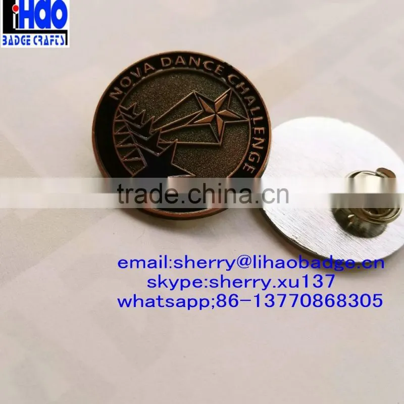 2016 soft enamel metal lapel pin badge,copper plated sandblasted lapel pin