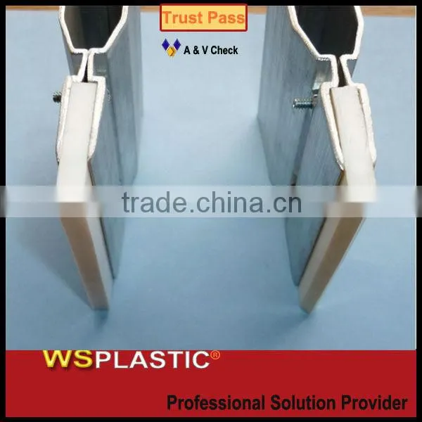 Textile printing squeegee