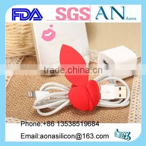 manufacture fashion leaf shape earphone headphone organizer