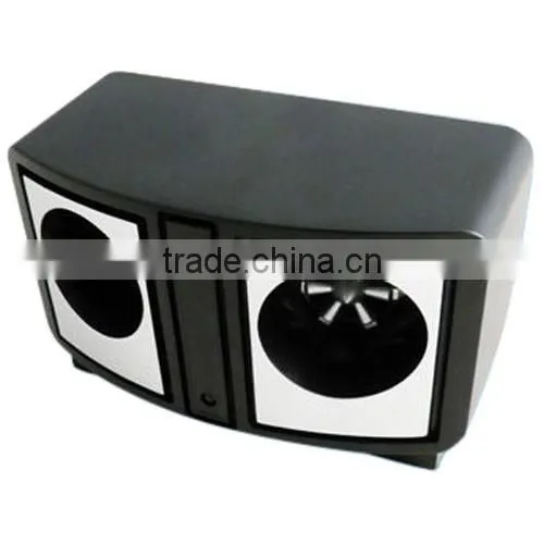 Dual speaker ultrasonic pest repeller