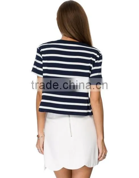 Crop custom slim fit tee printed white line