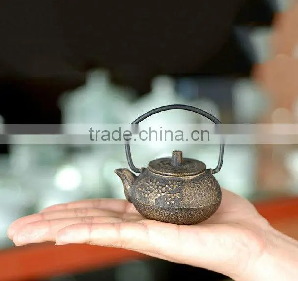 Mini Cast Iron Teapot 50ml for Decoration