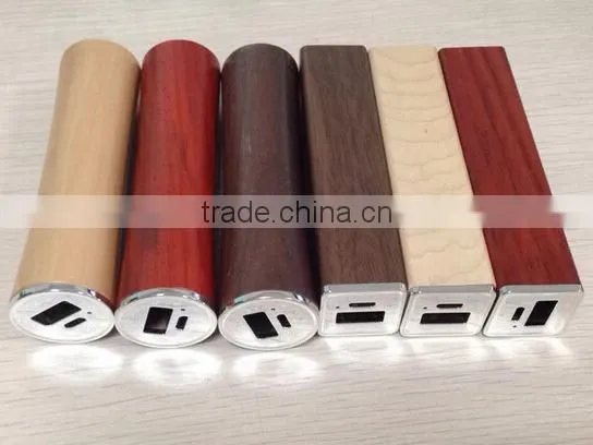 Custom logo 2600mah wood power bank rechargeable power bank