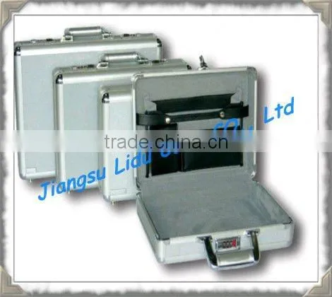 Aluminum attache case