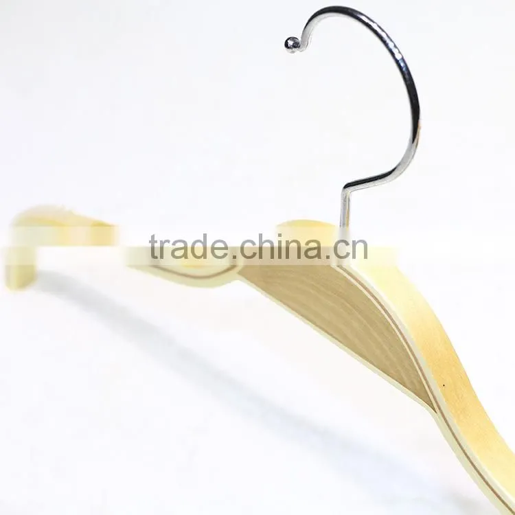 China supply cheap wooden hanger with low price