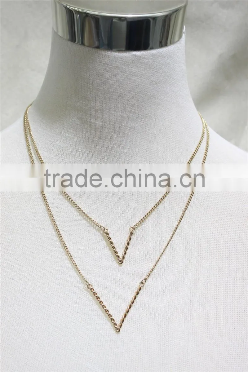 Multi Layered Gold Triangle Necklace Twist Arrowhead Pendant Necklace Layered Necklace Fashion Style Wholesale