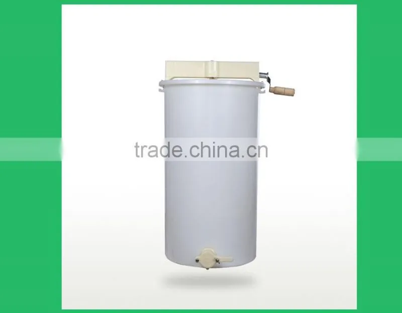 2016 Chinese hot sale Non-pollution No crevice 2 frame plastic honey extractor with flow closure