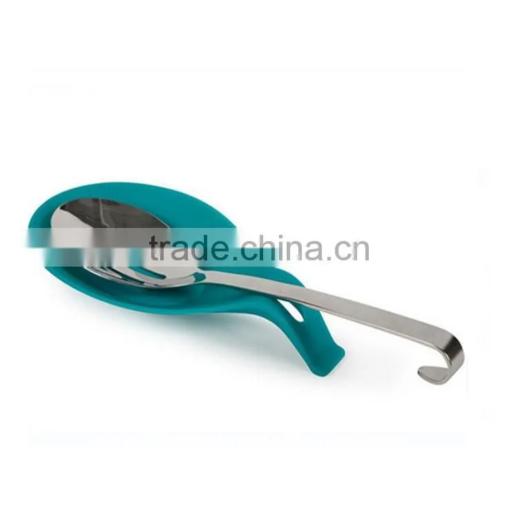 FDA food grade heat resistant non-stick silicone spoon rest.