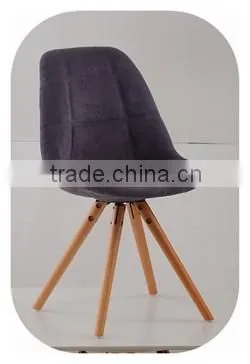 morden Design PP Plastic Upholstered Dining Chair with Wooden Legs