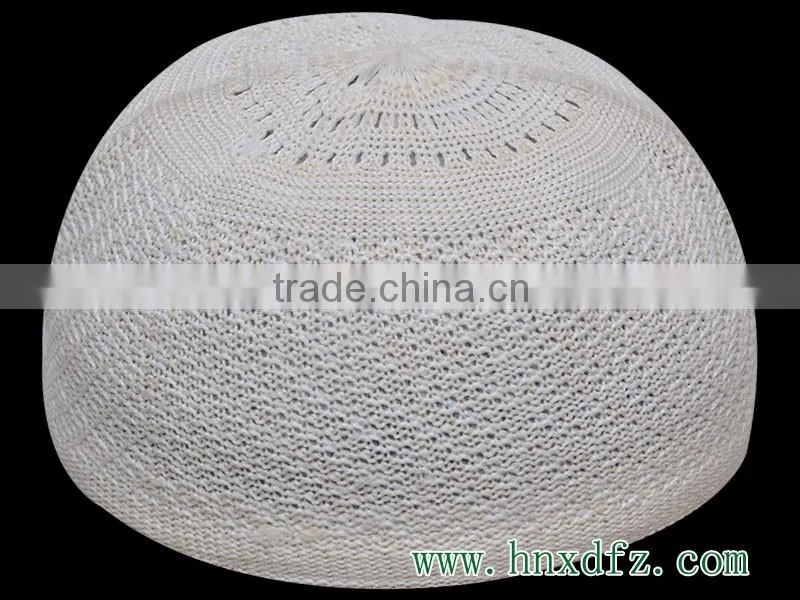 A large number of spot Muslim woven hats