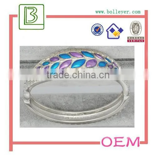 Oval Shape silver Filled Womens Bangle Bracelet