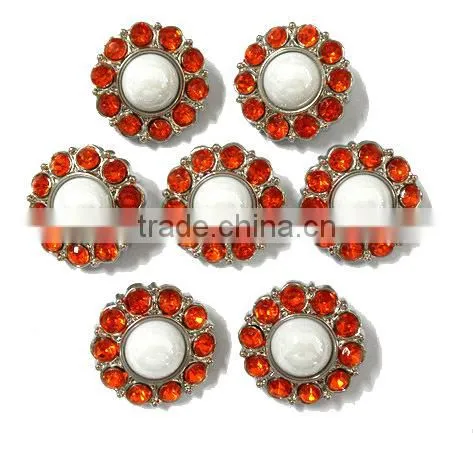 Hot sale wholesale retail sewing button acrylic rhinestone button with shank pearl Christmas button For DIY flower center