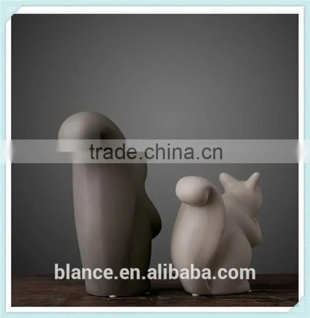 resin Squirrel statue squirrel figurine for home decoration