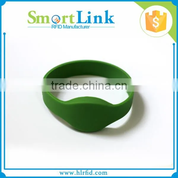 Wholesale Sports Bracelet Cheap Smart Wristbands Activity Tracker/ rfid silicon watches