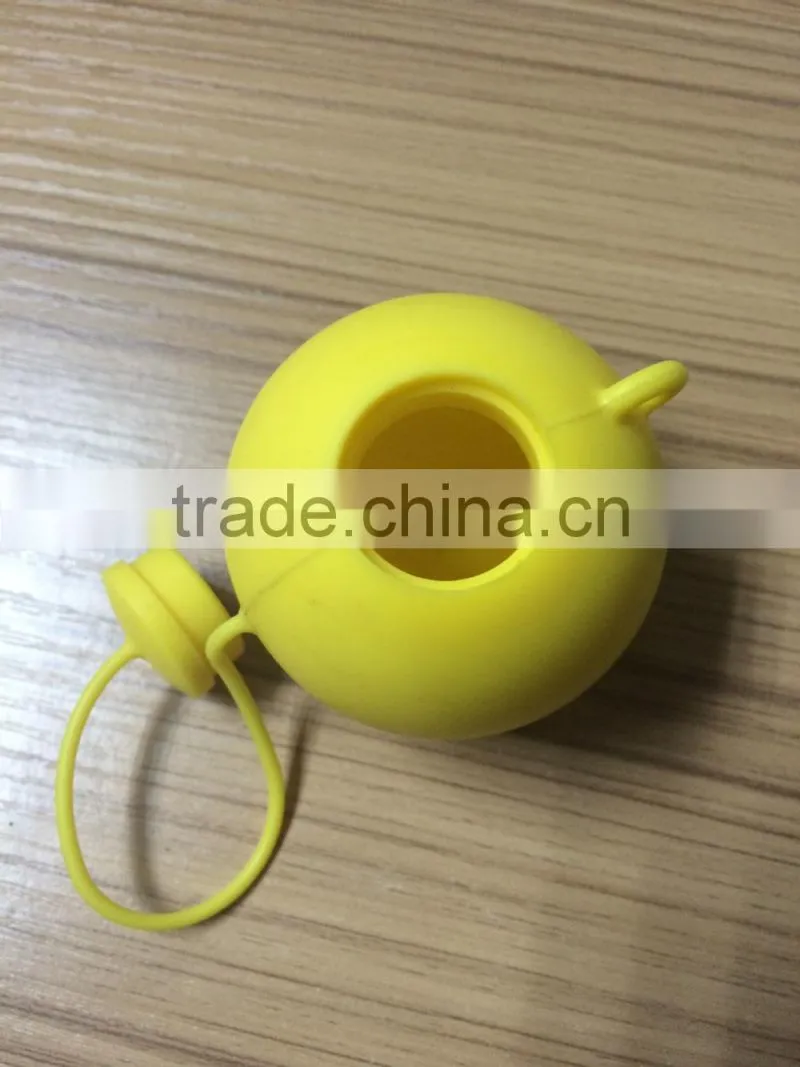 The new round convenient car silicone inside the ashtray that occupy the home
