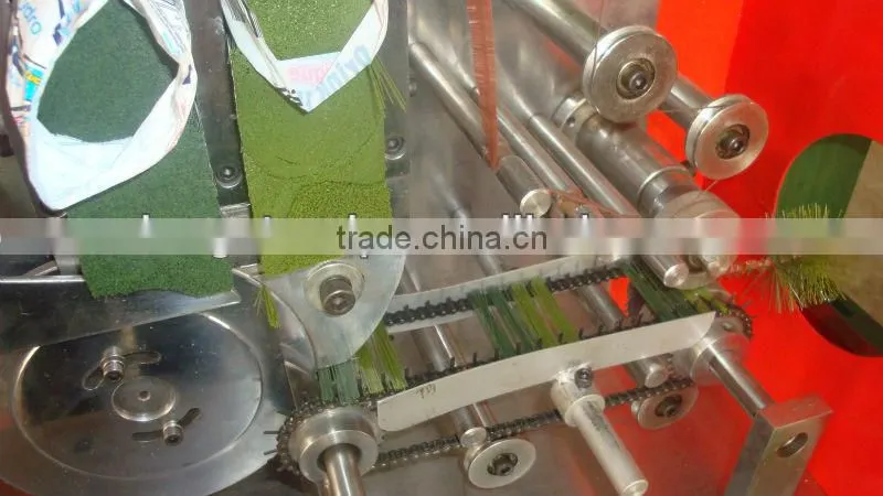 Pine Needles Christmas Tree Machine (Christmas Tree Machine)