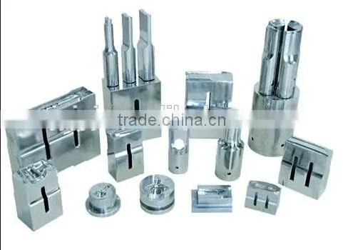 Automatic frequency tracking Ultrasonic plastic welding machine