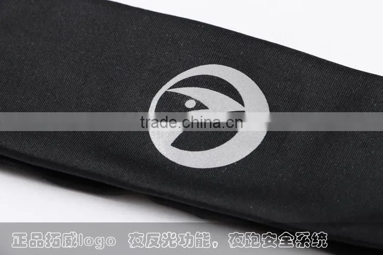 Customed rubber inside running or yoga sport headband