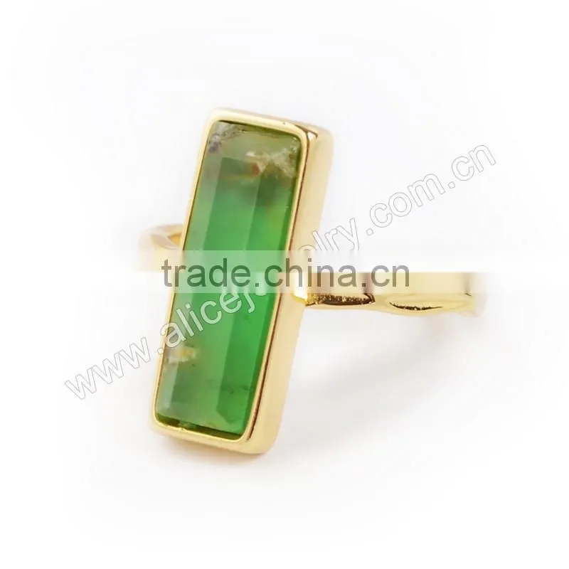 Natural green jade chrysoprase gemstone set into a 18k gold bezel ring