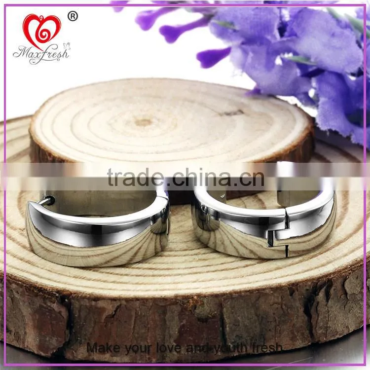 New Arrival 316L Titanium Steel Earring Jewelrys Simple Design Jewelry Silver Hoop Earring with Different Size Stainless Steel
