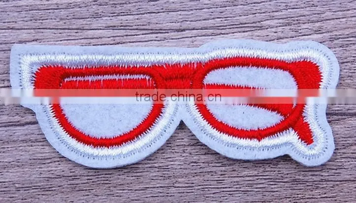 wholesale iron-on embroidered blazer crest glasses patches
