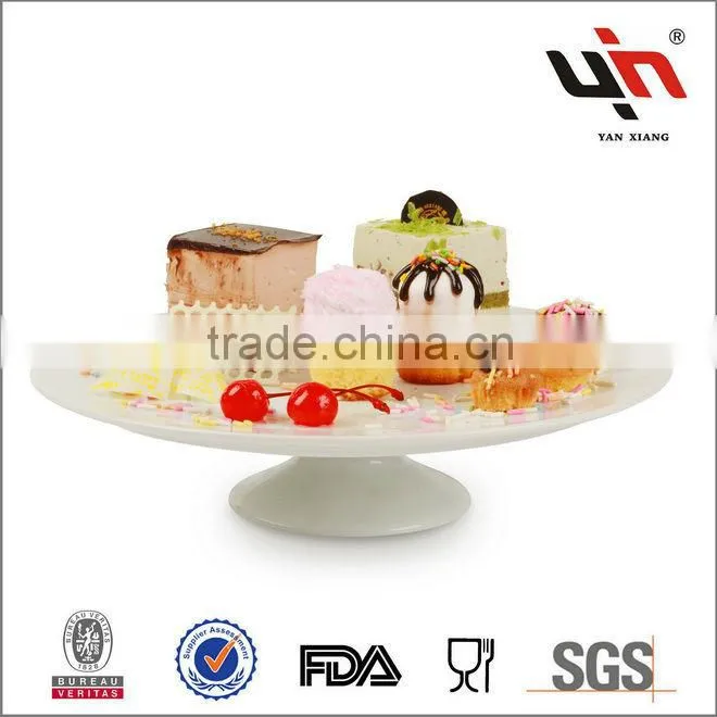 Y2225 Hot White Covered Cake Plates