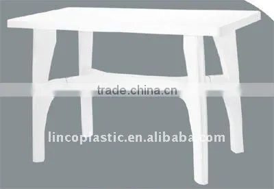 plastic dinner table