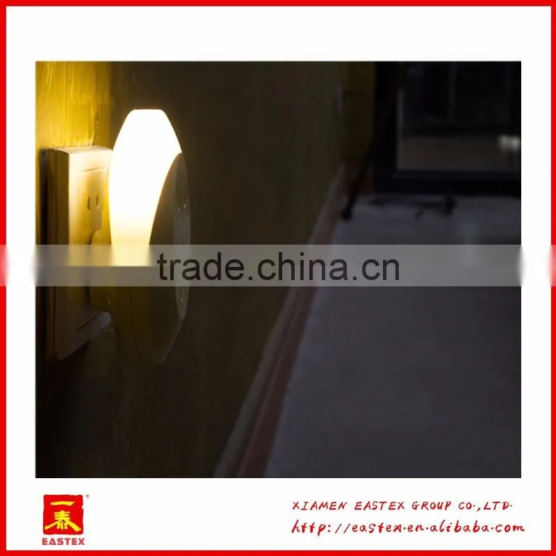 intelligent light control nightlight with socket