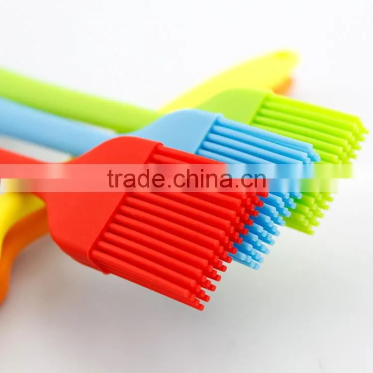 Kitchen Haven Silicone Basting Brush and Pastry BBQ Brush