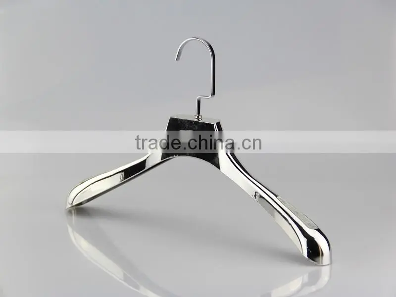 wholesale electronic plated hanger with antislip notch for clothes